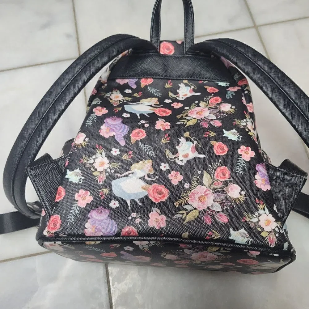 Disney Loungefly Women's Black Floral Print Zipper Around Backpack Rare HEART